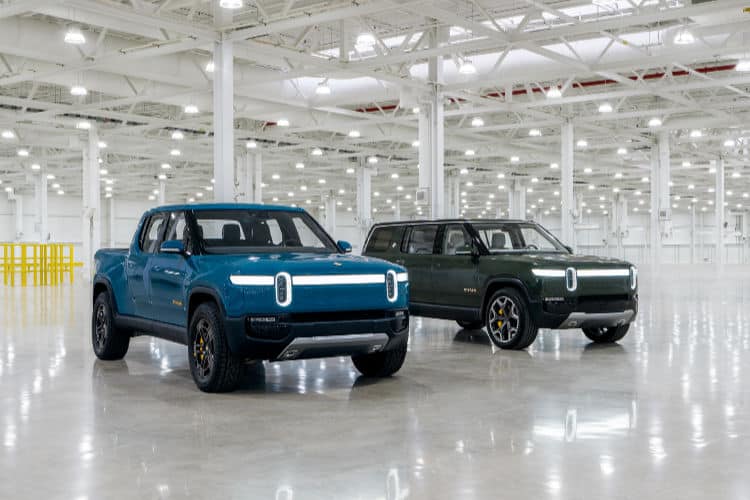 Rivian stock and IPO. Picture of blue R1T and green R1S.